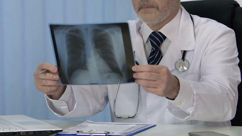 Пульмонолог – что лечит врач, приём и консультация